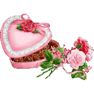 Конфеты-валентинки и розы